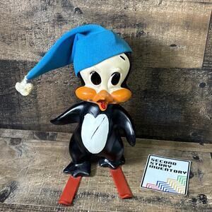 Vintage 1972 Royal Industries Chilly Willy Penguin Skiing Bank